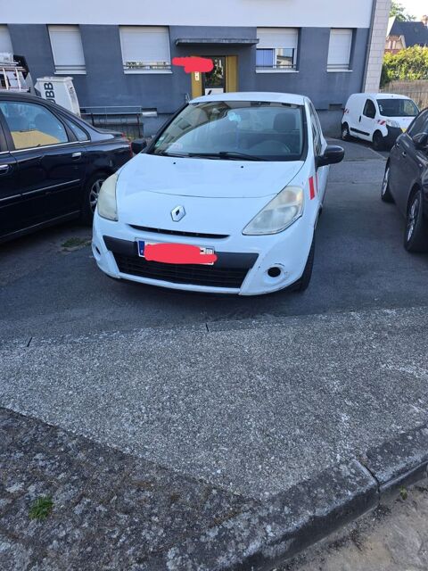 Renault Clio III CLIO III SOCIETE DCI 70 115 G ECO2 AIR 2010 occasion Reims 51100