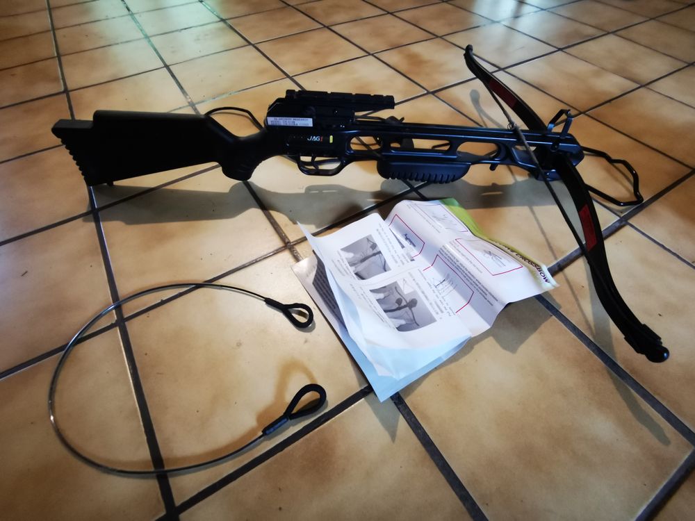 Arbal&egrave;te Jaguar 1 Recurve Black 150 livres Sports