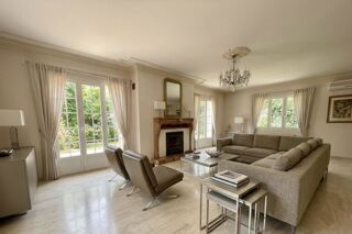  Maison à vendre 9 pièces 331 m²