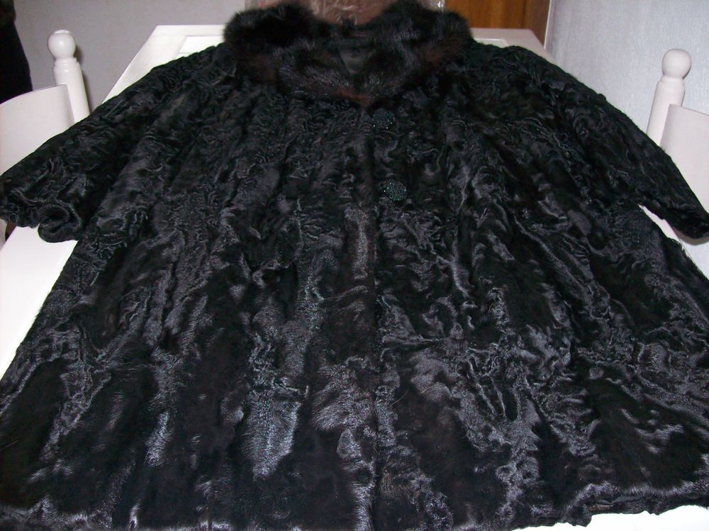 manteau en astrakan noir taille42/44 Vêtements
