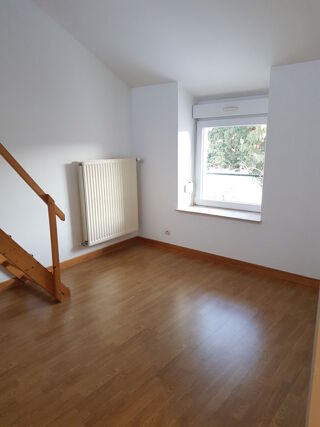  Appartement à louer 3 pièces 60 m²
