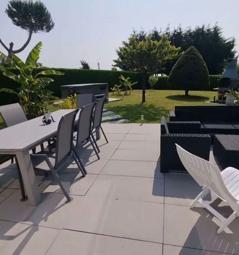 Vente Maison Belle longère atypique de 157m2 avec grand terrain de 6640m2 Challans