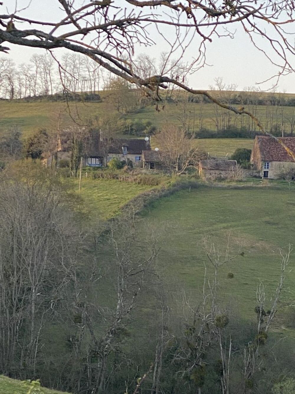   Maison de campagne, grand gîte familial avec piscine  Bourgogne, Saint-Marcelin-de-Cray (71460)