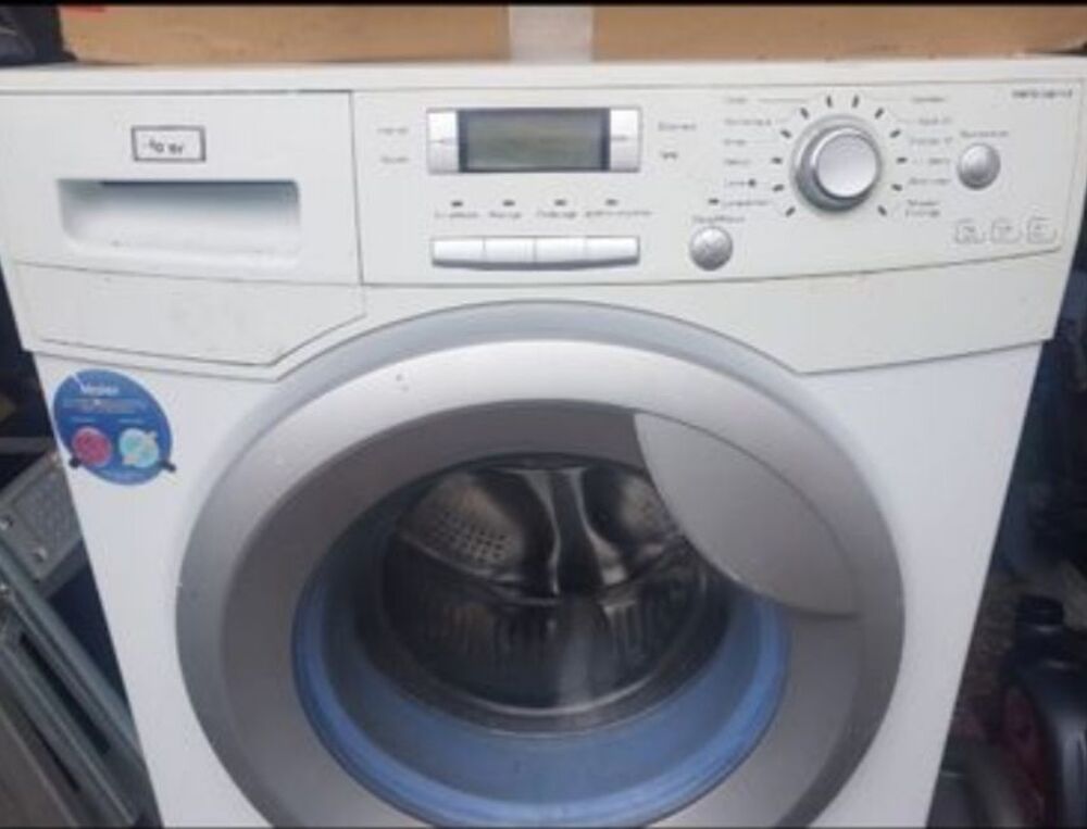 Machine &agrave; laver HAIER HW70-12811-F Electroménager
