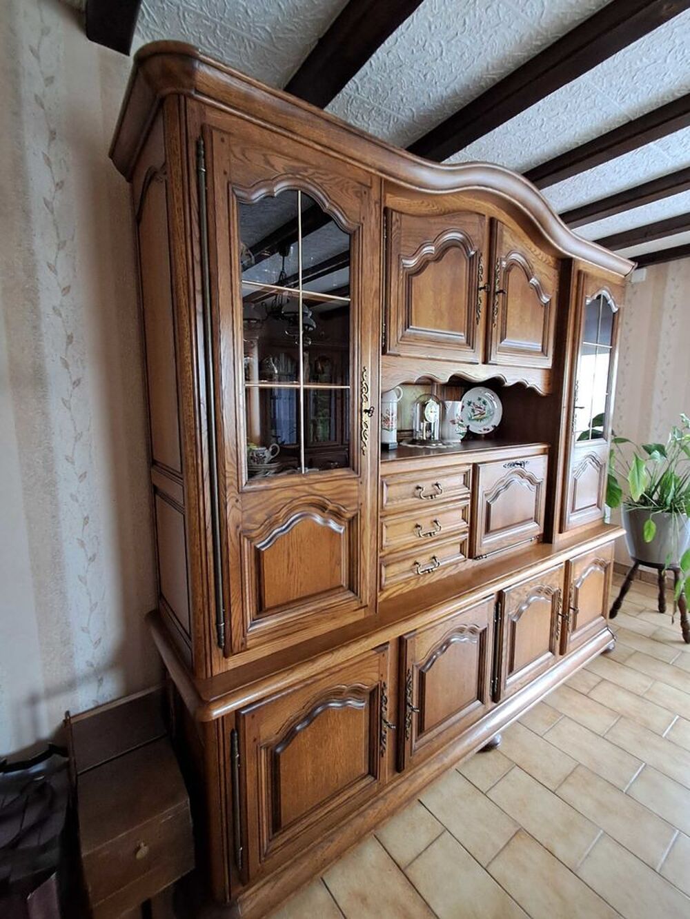 Buffet en ch&ecirc;ne massif Meubles