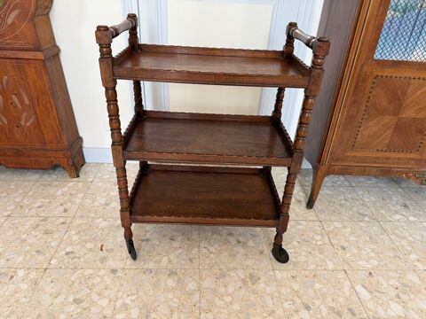 TABLE DESSERTE EN BOIS A ROULETTES Theil-sur-Vanne (89)