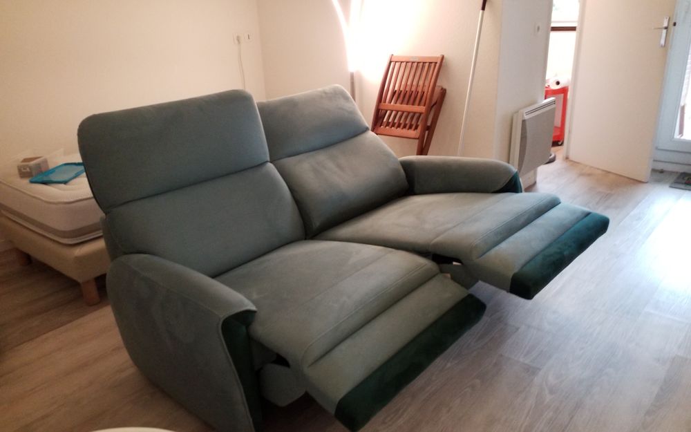 CANAPE 2 PLACES -RELAX ELECTRIQUE
Meubles