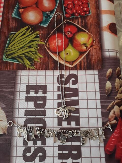 Parure 50 nuances de grey film goodies bijoux s�rie TV brace 12 F�ves (57)