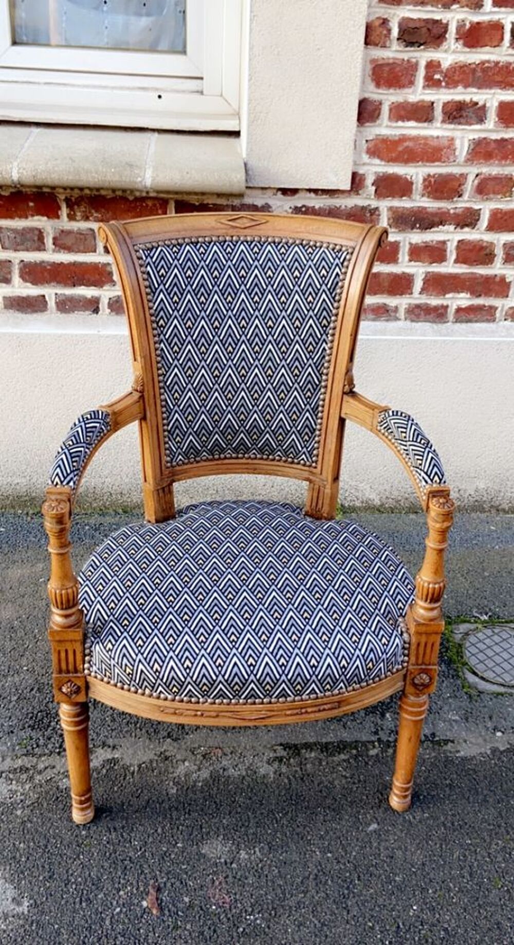 Tapissier restauration fauteuils , chaises , canap&eacute;s... Meubles