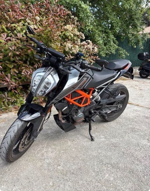 Moto KTM 2022 occasion Nice 06100