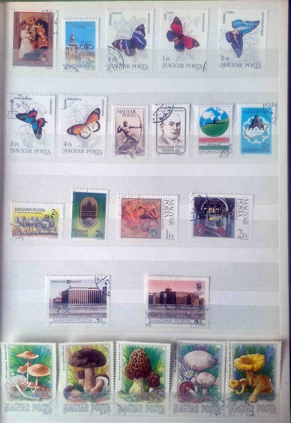 S&eacute;rie de timbres de collection de Hongrie B 