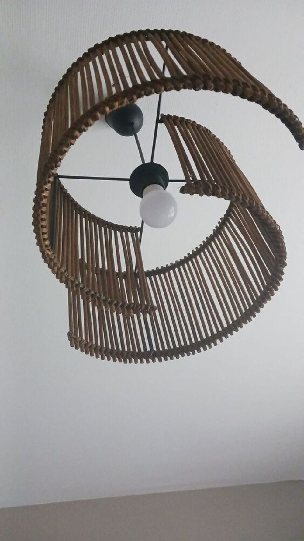 Lustre suspension spirale bois bambou &agrave; 20€ Décoration