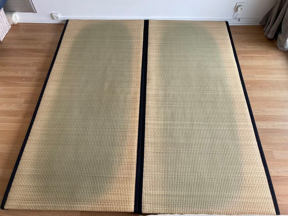 Lit Futon marque Elite Futon, 160X200 cm, Tr&egrave;s bon &eacute;tat Meubles