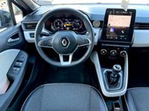 Clio V Clio TCe 90 - 21N Intens (5 CV) 2022 occasion 52100 Bettancourt-la-Ferr&eacute;e