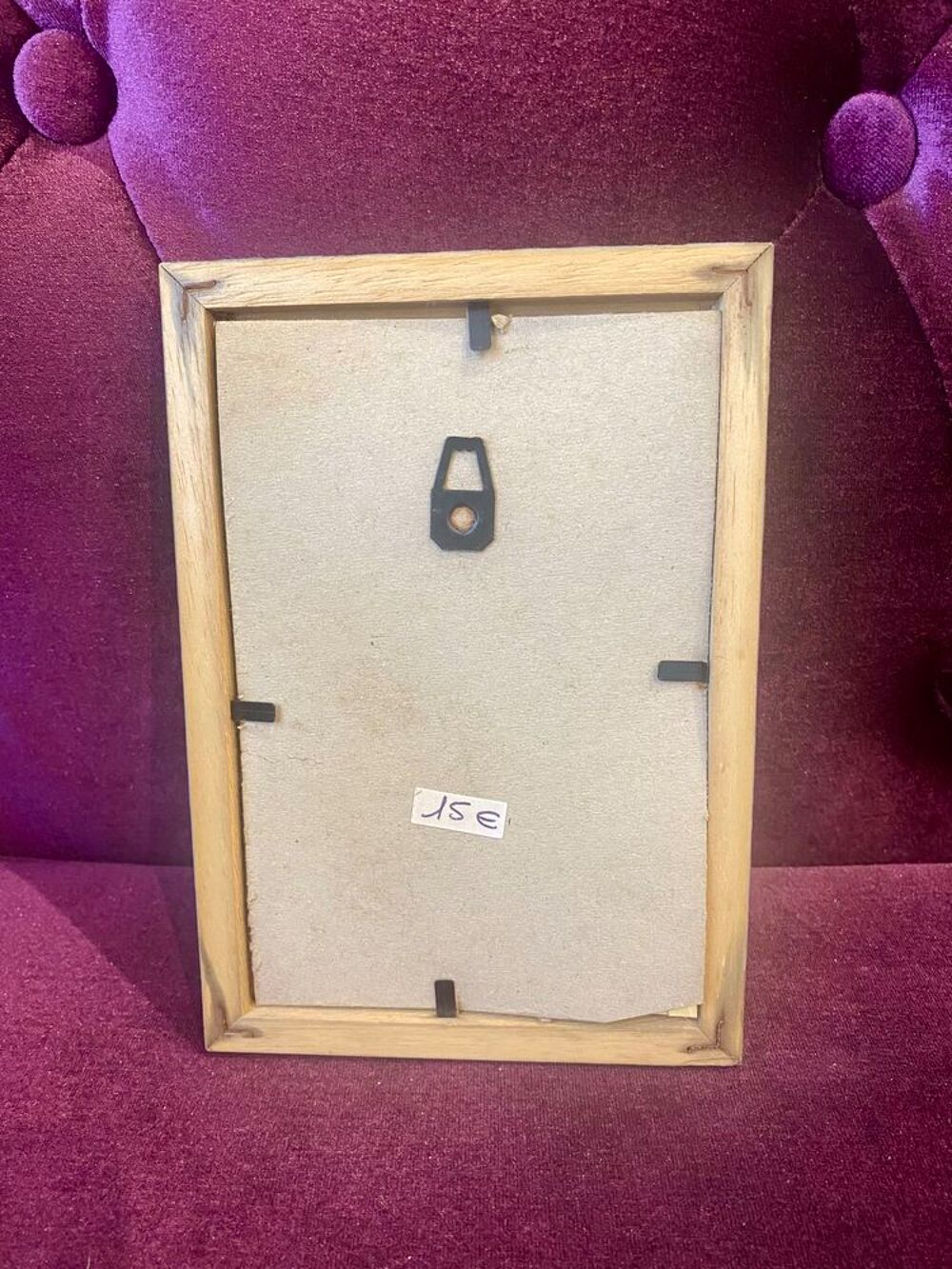 Petit tableau repr&eacute;sentant des pics noirs
