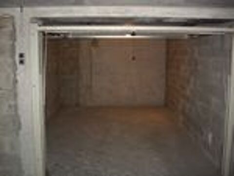  Parking / Garage  louer 13 m
