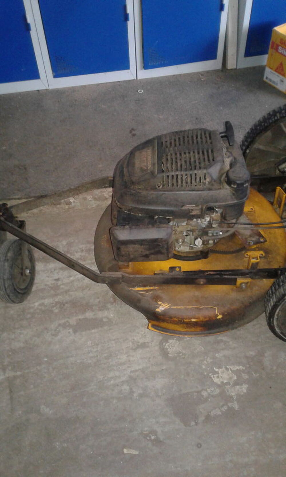tondeuse &agrave; r&eacute;nover ou pour pi&egrave;ces Jardin