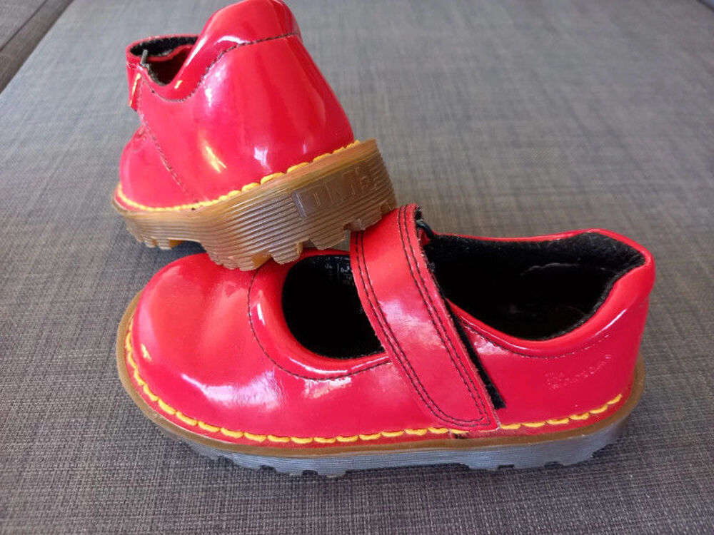 Chaussures fillette Dr Martens T26 - Rouges vernies Chaussures