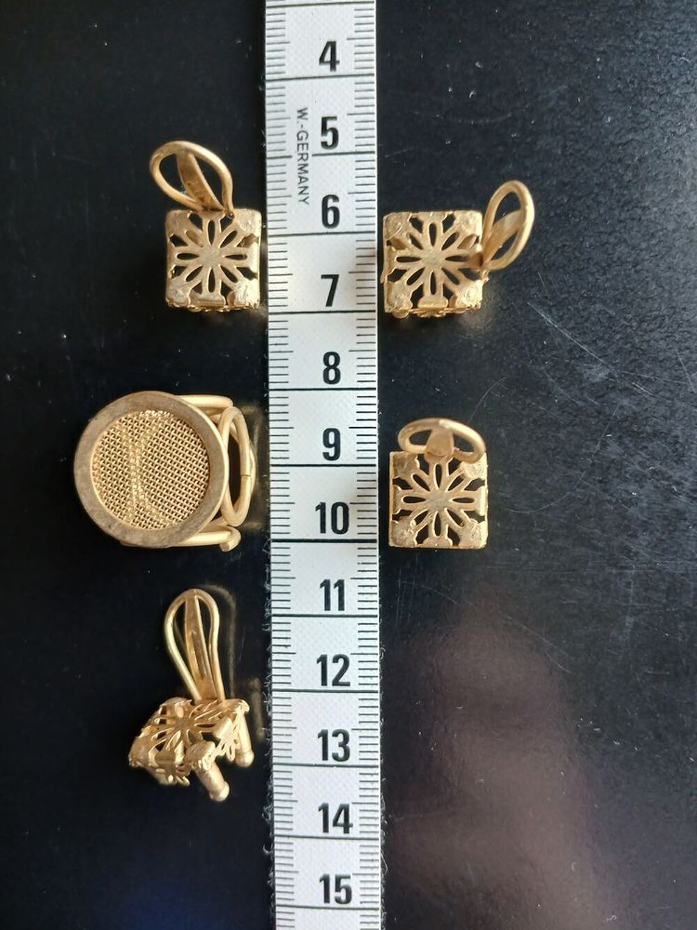 LOT DE 4 MINIATURES DECORATION	 