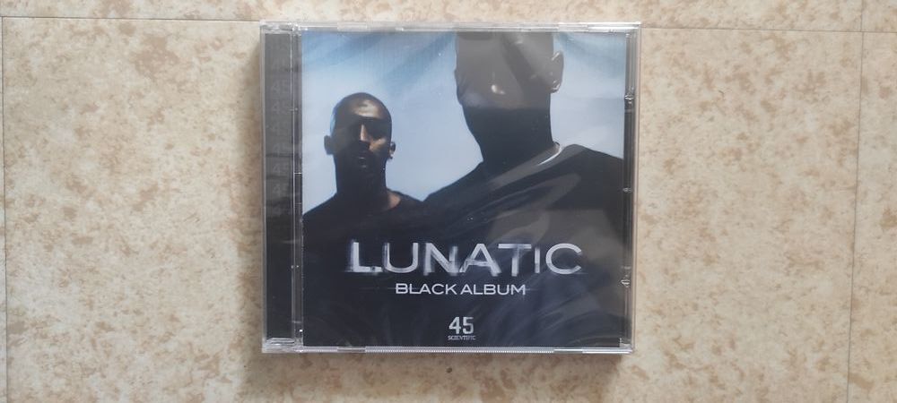 Lunatic - Black Album
CD et vinyles