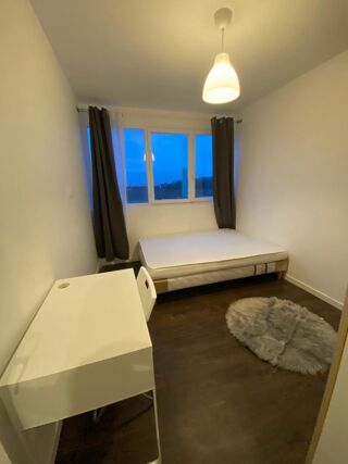  Appartement à louer 6 pièces 71 m²