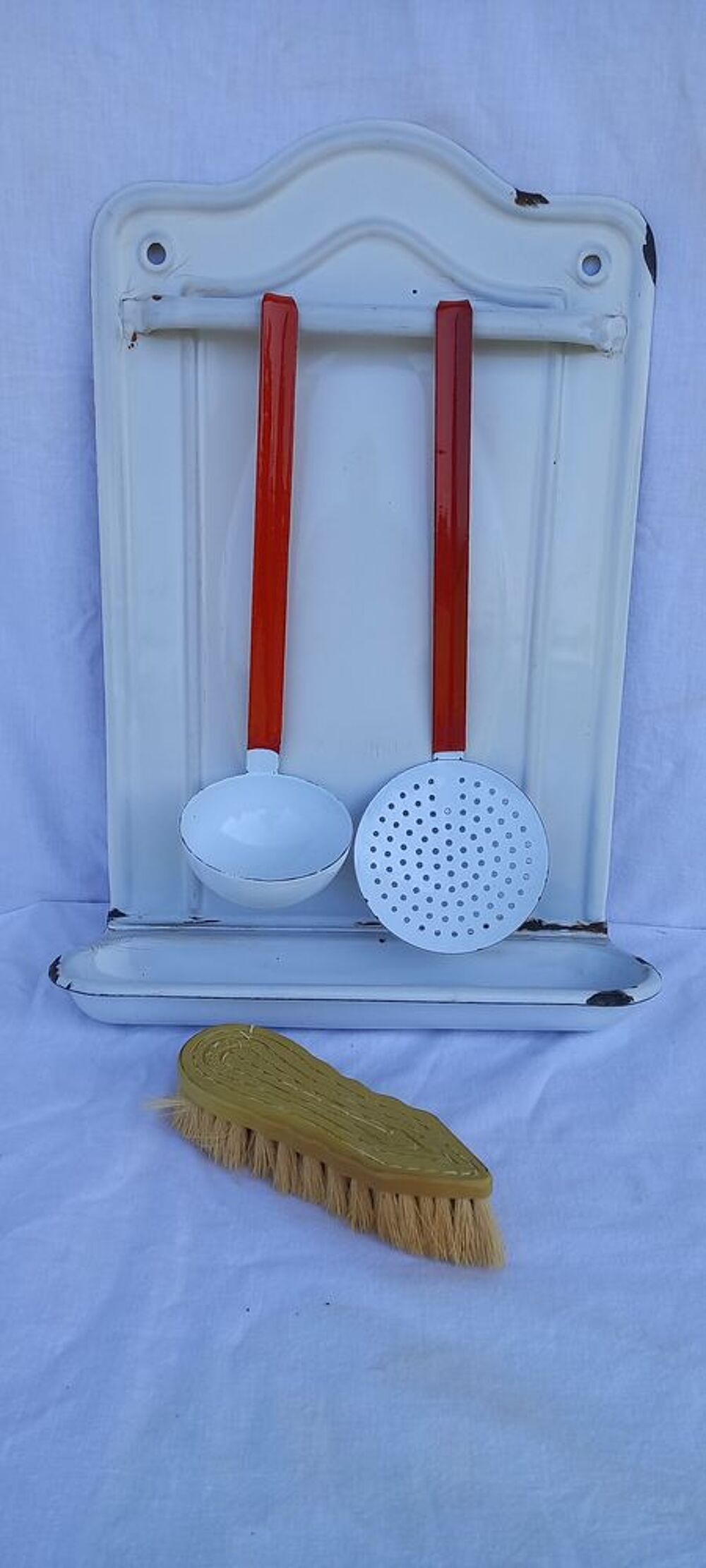 Porte ustensiles mural cuisine vintage t&ocirc;le &eacute;maill&eacute;e Décoration