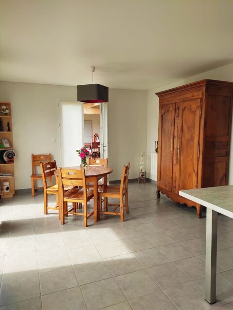 Armoire Normande  200 Saint-Jean-de-Liversay (17)