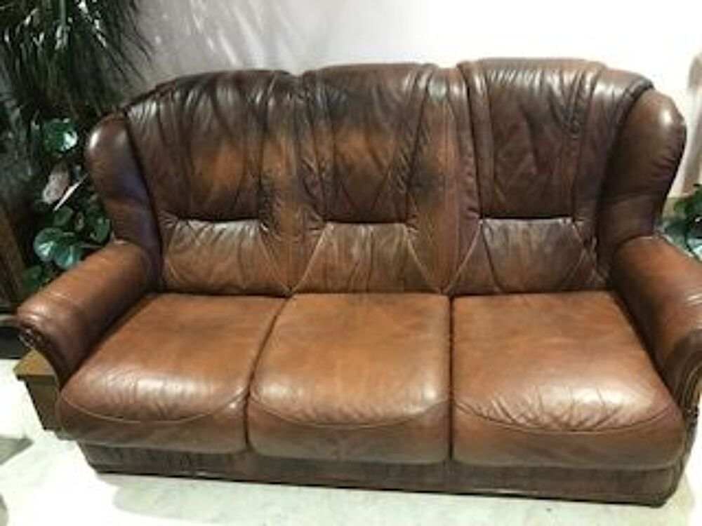Canap&eacute; cuir et deux fauteuils cuir Meubles