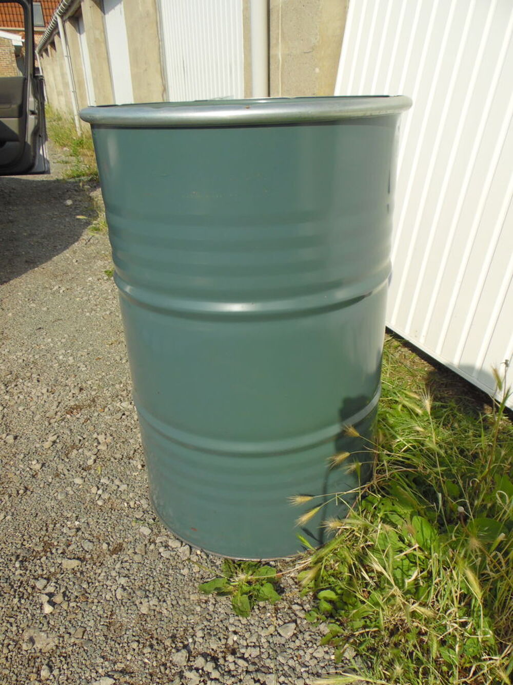 FUT DE 200L m&eacute;tal Bricolage