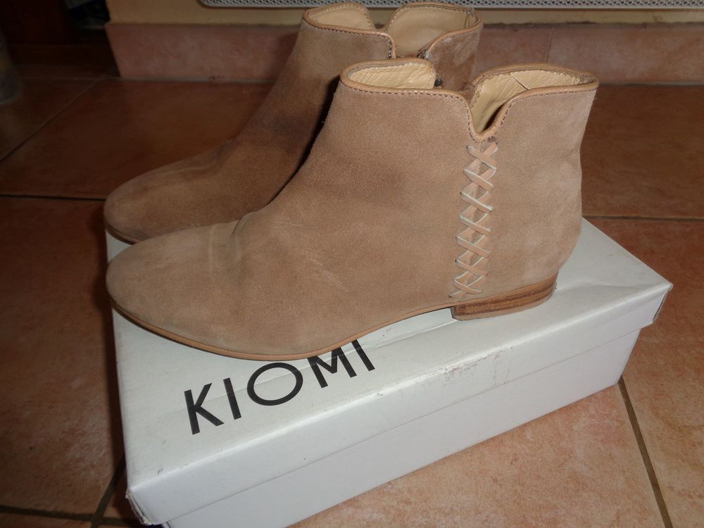 Boots cuir beige Kiomi P39 en TBE &agrave; 13 euros Chaussures