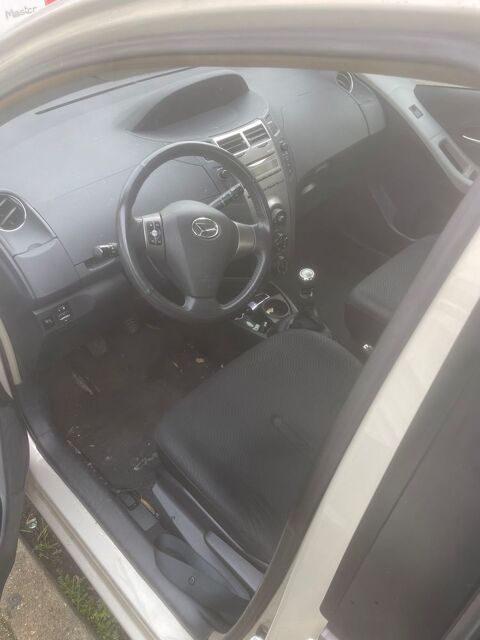 Daihatsu Charade 1.3L VVTi 2012 occasion Levallois-Perret 92300