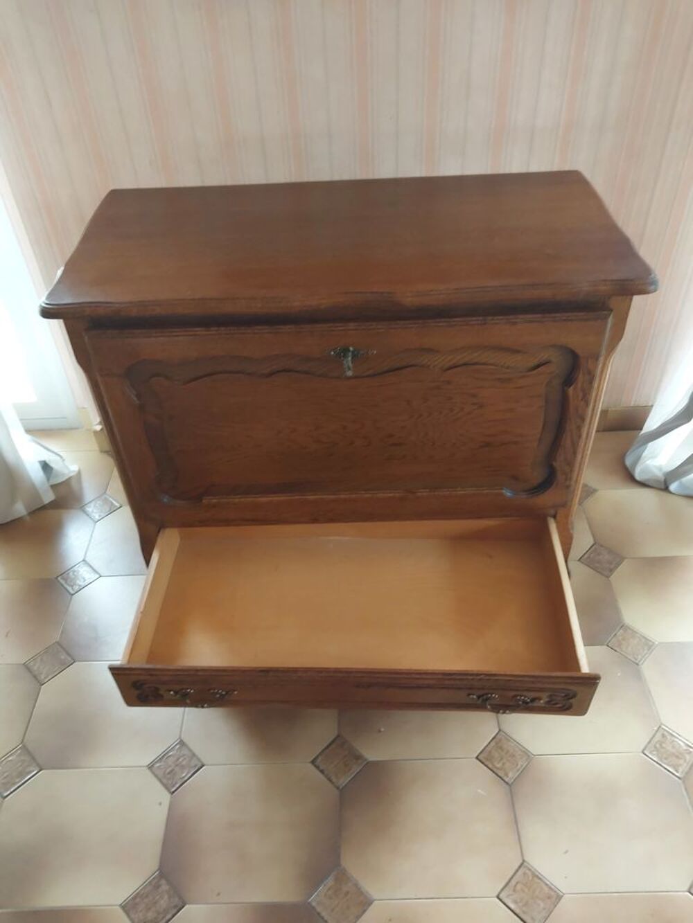 Meuble t&eacute;l&eacute; bar en bois marron 1tiroir et 1grande porte Meubles