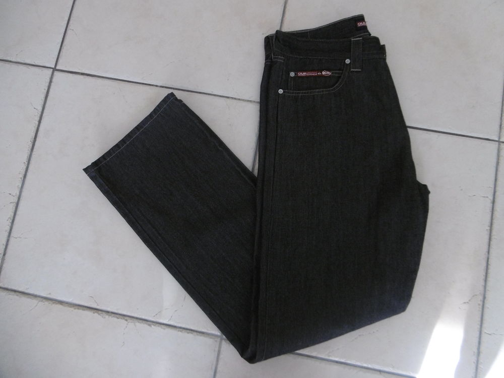 Jean Homme QUIKSILVER taille L comme neuf Vêtements