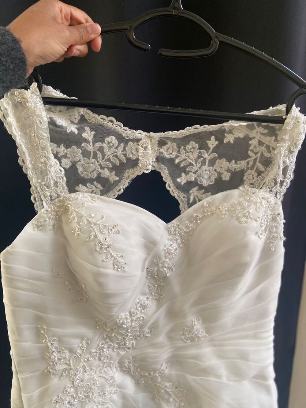 Robe de mari&eacute;e Vêtements