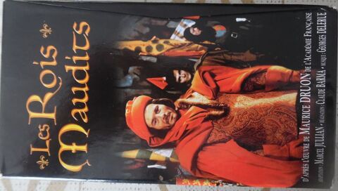 Coffret de 3 cassettes vidéo avec le livret des rois maudits 30 Castries (34)