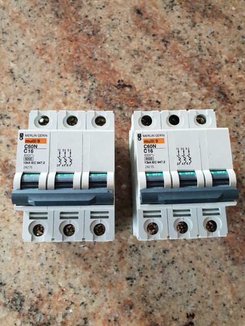 DISJONCTEURS TRIPOLAIRE 16 AMP�RES : 10 Mo�lan-sur-Mer (29)