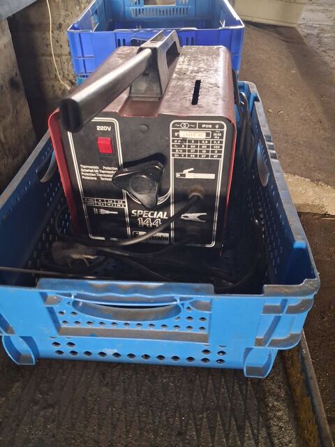 Poste a souder 220 v 25 Unieux (42)