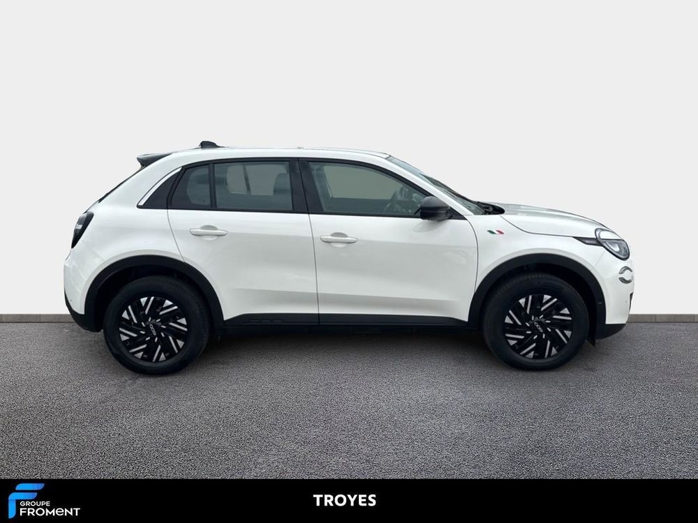 Fiat 600 1.2 Hybrid 100ch DCT6 2024 occasion 10600 La Chapelle-Saint-Luc