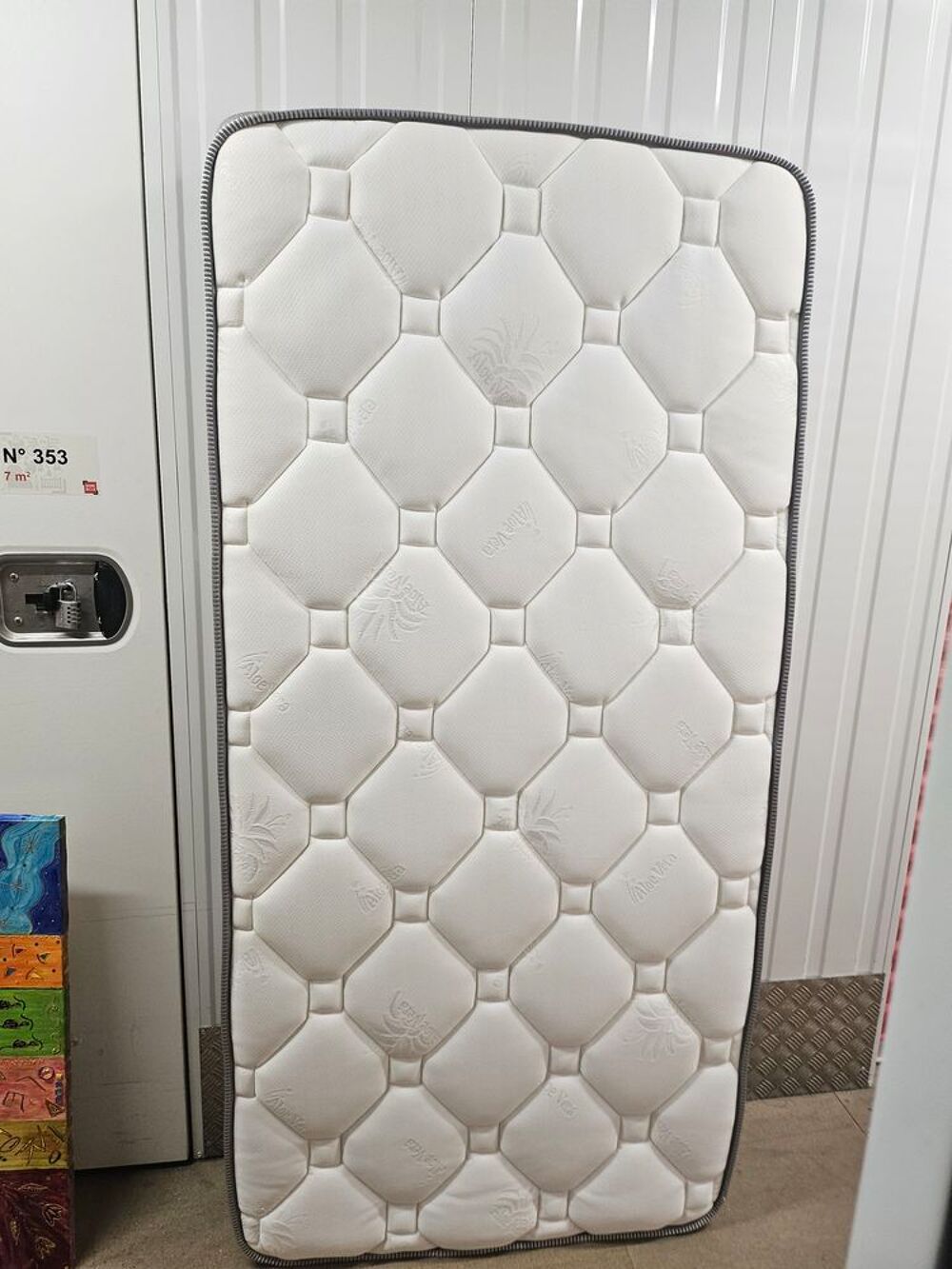 Matelas m&eacute;moire de forme neuf Mobilier enfants