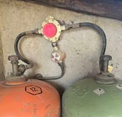   2 Bouteilles de gaz propane 84l, 
