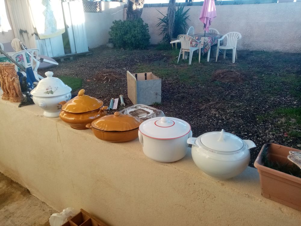 lot de marmite et soupiere Electromnager