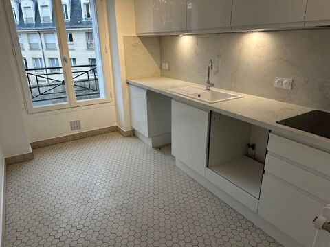  Appartement � louer 3 pi�ces 69 m� Versailles