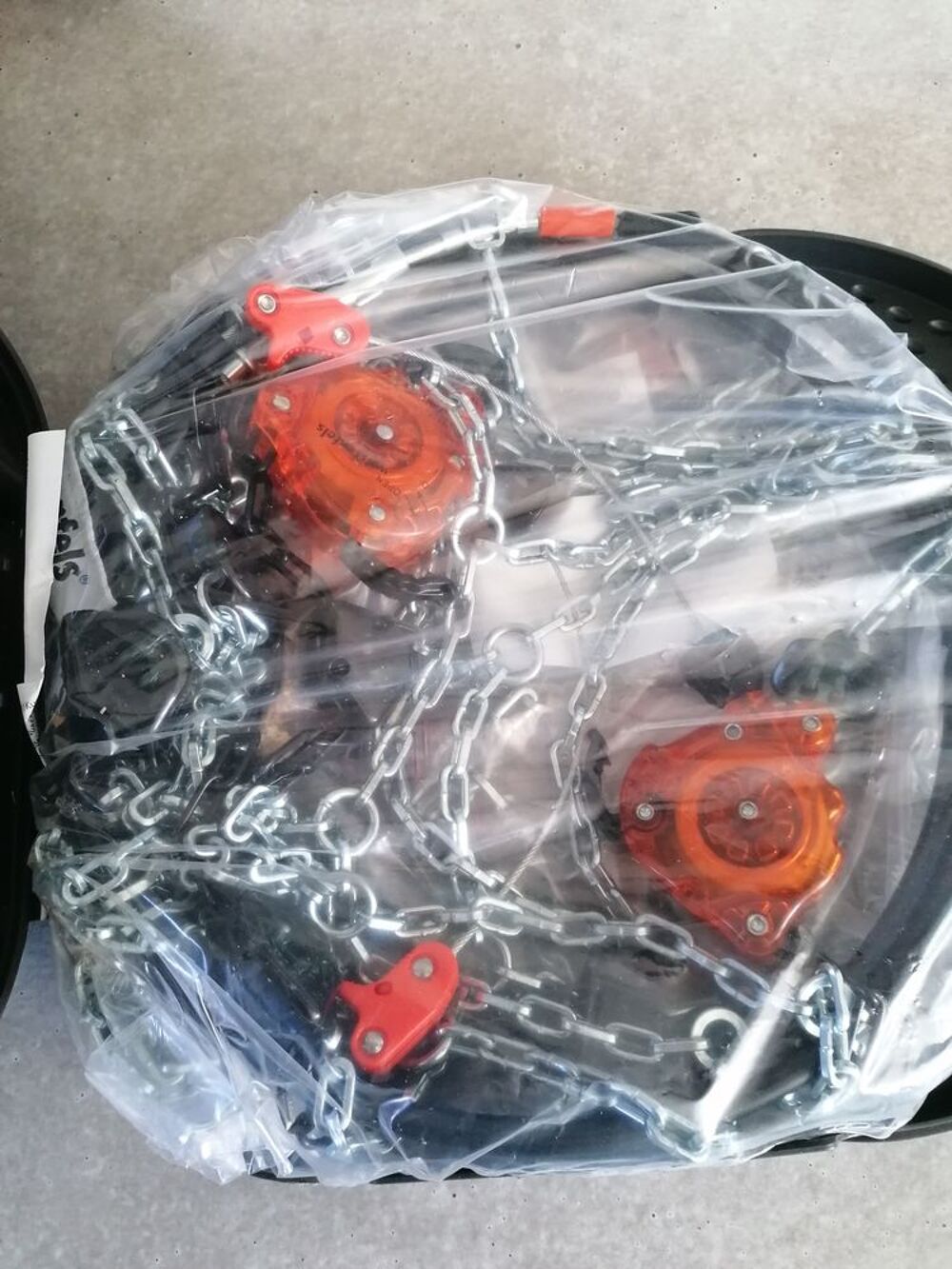 chaines pour pneus 215/55/17 ou autres dimensions Sports