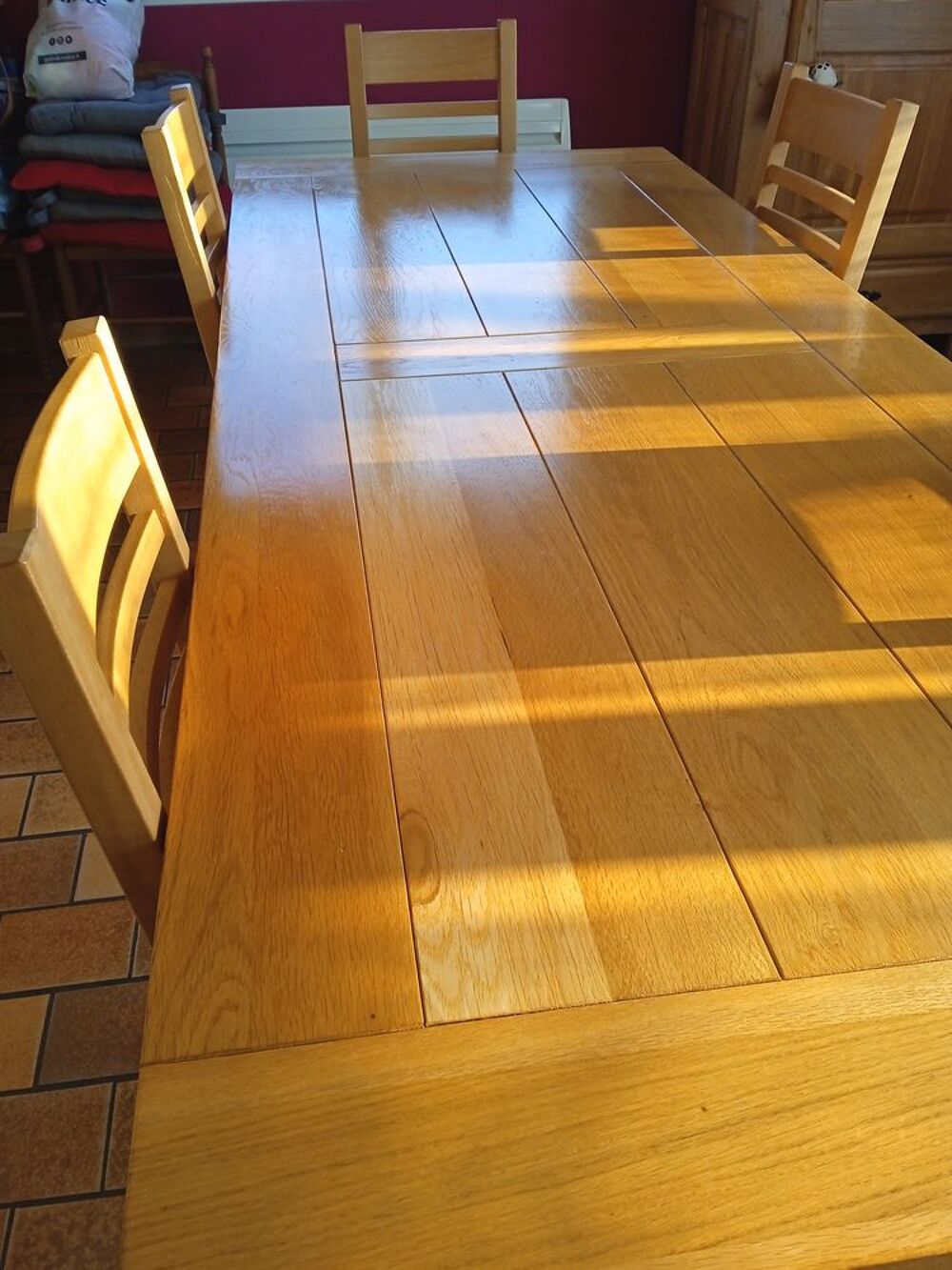 Table et chaises salle &agrave; manger Meubles