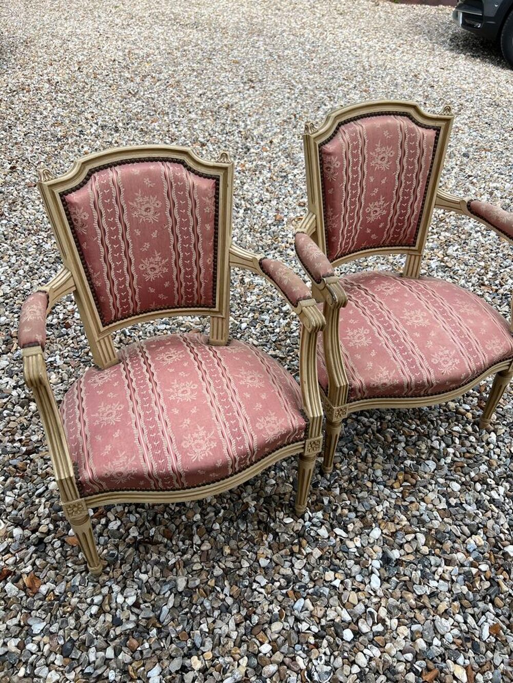 Paire de fauteuils, style Louis XVI Meubles