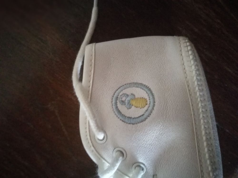 Chaussures blanches 6 &agrave; 12 mois marque Bob&eacute;b&eacute; taille 17 Chaussures