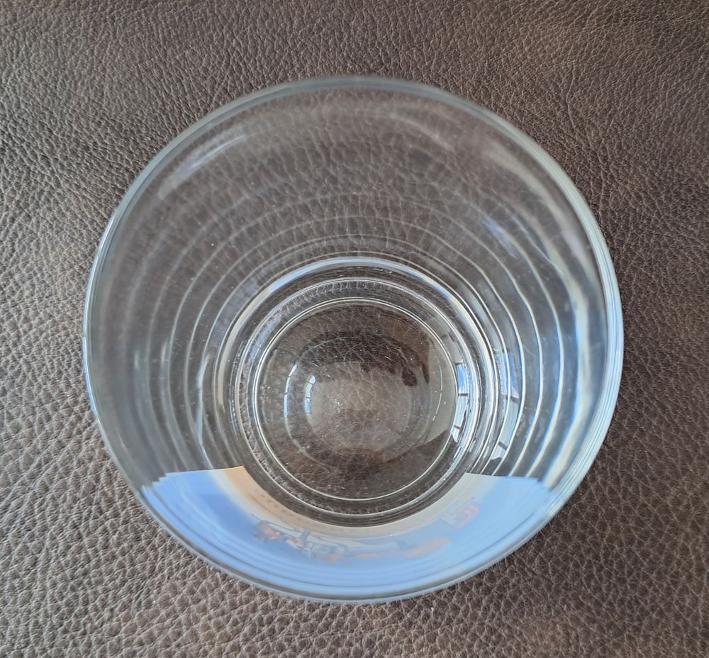 Verre publicitaire illustr&eacute; ap&eacute;ritif fran&ccedil;ais Dubonnet 