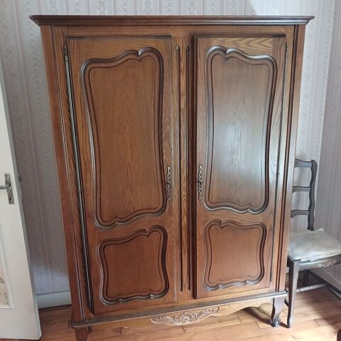 armoire-penderie ancienne 100 Vendeuvre-du-Poitou (86)