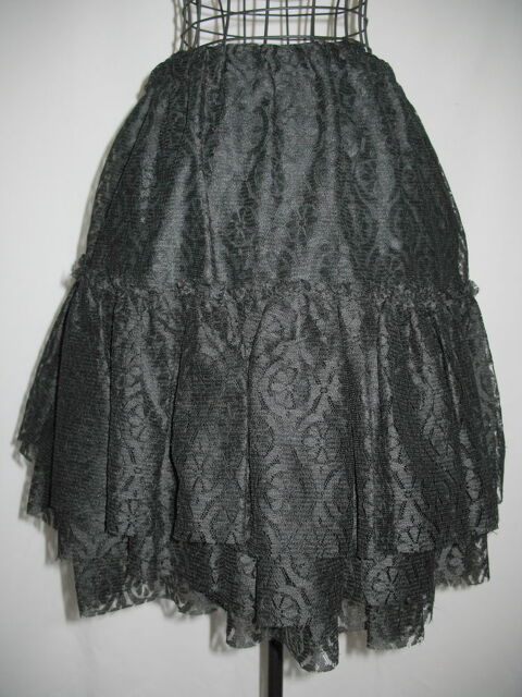 F�tes : Jupe � volants tissu fa�on dentelle-T40/42 10 Antony (92)