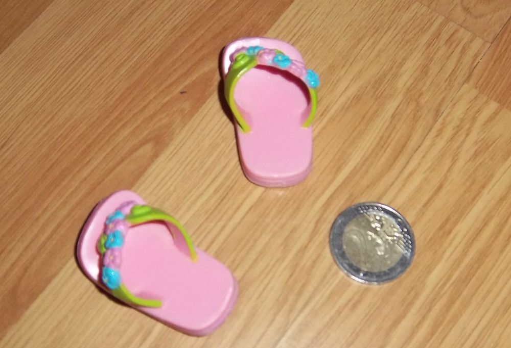 Sandales roses poup&eacute;e Dora Jeux / jouets